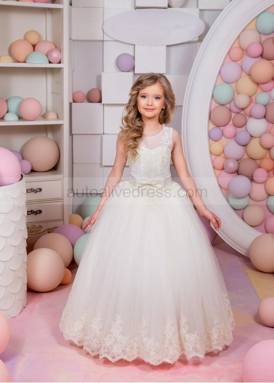 Ivory Lace Tulle Keyhole Back Flower Girl Dress For Wedding
